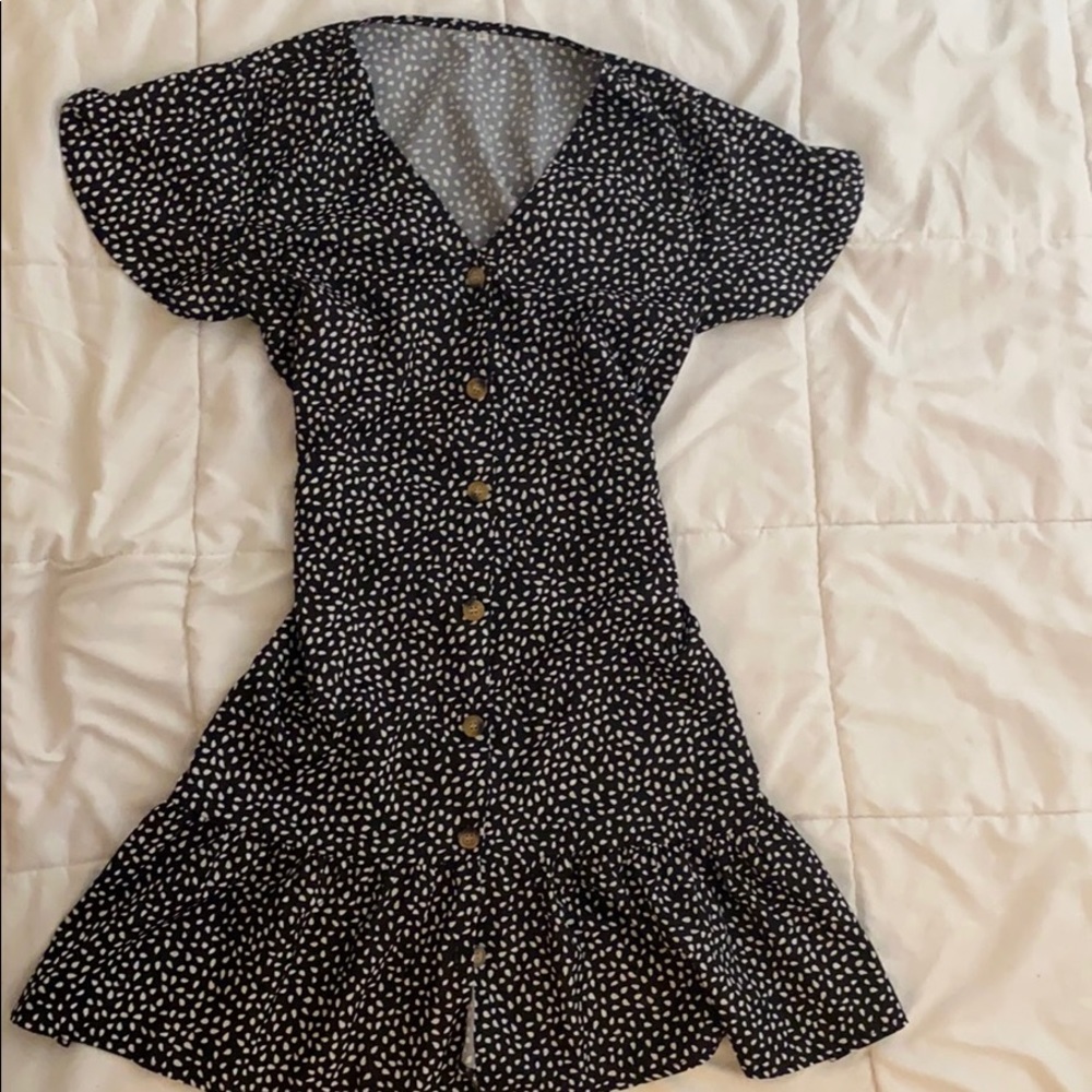 Short sleeve dress